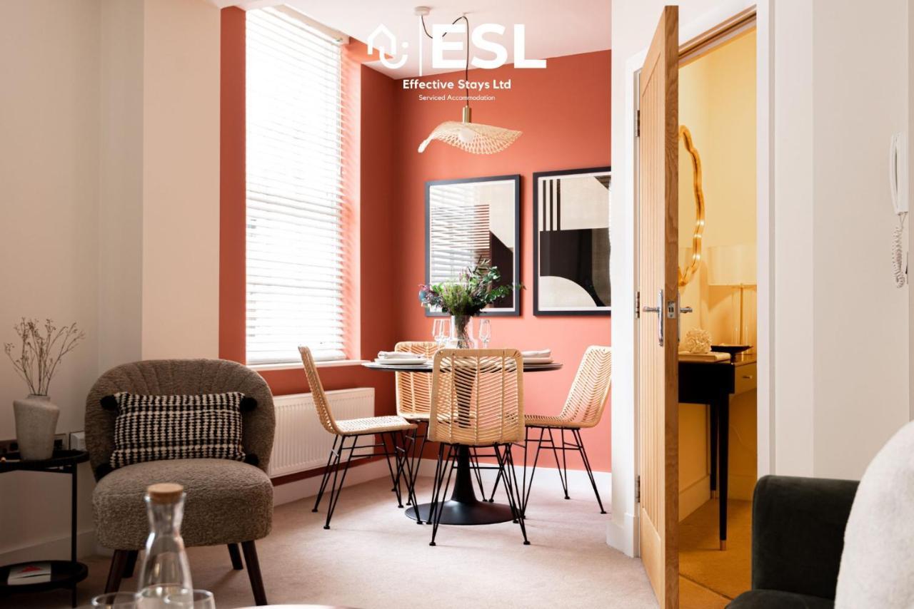 Elegant Apartment On Historic Cobbled High St Shrewsbury Town Centre Exteriér fotografie