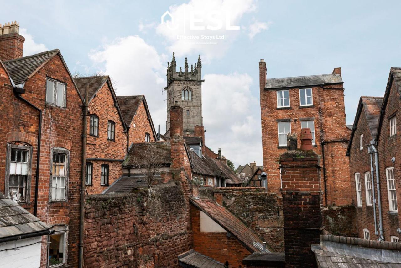 Elegant Apartment On Historic Cobbled High St Shrewsbury Town Centre Exteriér fotografie