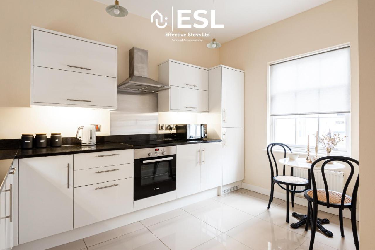 Elegant Apartment On Historic Cobbled High St Shrewsbury Town Centre Exteriér fotografie