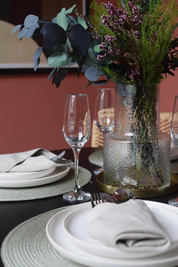 Elegant Apartment On Historic Cobbled High St Shrewsbury Town Centre Exteriér fotografie